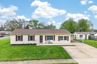 705 Julia Dr, Franklin, OH 45005 - Photo 1