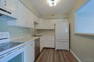 212 Duchess Ln, Union Township, OH 45255 - Photo 10