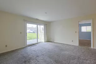 12060 Regency Run Ct, Springfield Township, OH 45240 - Photo 6