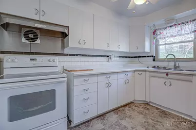 4760 Clevesdale Drive, Cincinnati, OH 45238 - Photo 10