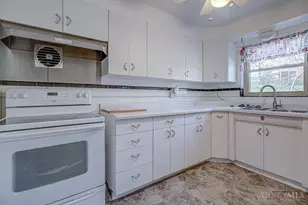 4760 Clevesdale Dr, Cincinnati, OH 45238 - Photo 10