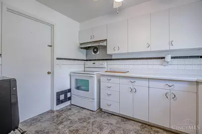 4760 Clevesdale Drive, Cincinnati, OH 45238 - Photo 8