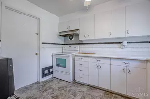 4760 Clevesdale Dr, Cincinnati, OH 45238 - Photo 8