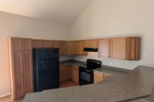 8724 Galecrest Dr, Hamilton Township, OH 45039 - Photo 8