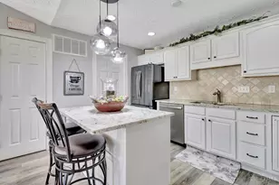 8003 Pinnacle Point Dr, West Chester, OH 45069 - Photo 2