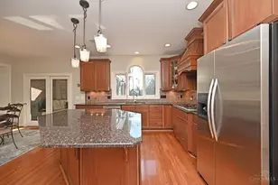 8539 Ivy Trails Dr, Anderson Township, OH 45244 - Photo 10