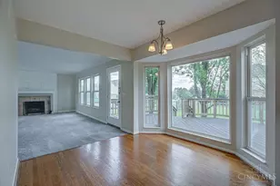 8796 Carey Woods Ln, West Chester, OH 45069 - Photo 18