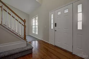 8796 Carey Woods Ln, West Chester, OH 45069 - Photo 6