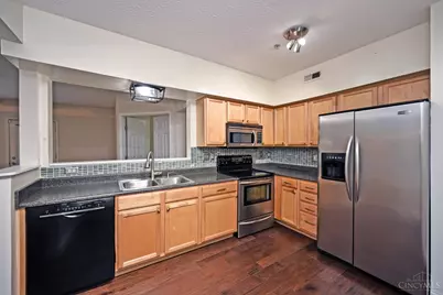 250 Postoak Lane #I, Milford, OH 45150 - Photo 10