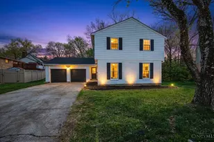 1073 Peachtree Ct, Cincinnati, OH 45231 - Photo 2