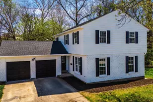 1073 Peachtree Ct, Cincinnati, OH 45231 - Photo 1