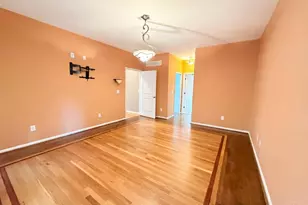 8016 Stonegate Dr, Anderson Township, OH 45255 - Photo 4