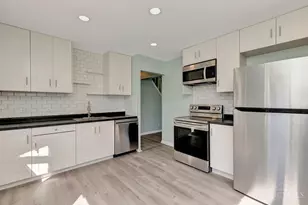 3041 Crestmoor Ln, Green Township, OH 45238 - Photo 14