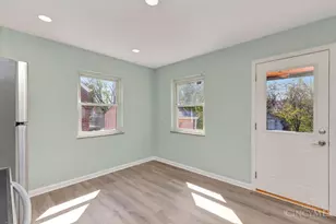 3041 Crestmoor Ln, Green Township, OH 45238 - Photo 12