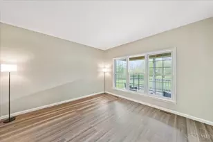 1034 Hill Top Ln, Franklin Township, OH 45120 - Photo 22