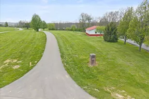 1034 Hill Top Ln, Franklin Township, OH 45120 - Photo 62