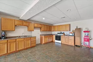 1034 Hill Top Ln, Franklin Township, OH 45120 - Photo 34