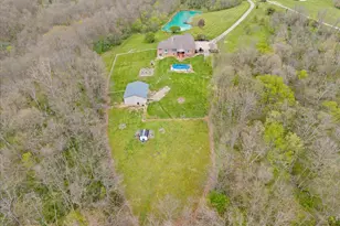 1034 Hill Top Ln, Franklin Township, OH 45120 - Photo 58