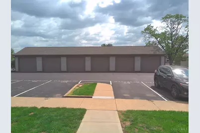 8879 Eagleview Drive #8, West Chester, OH 45069 - Photo 2