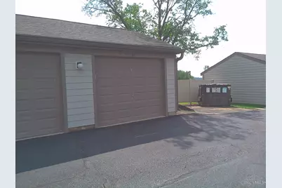 8879 Eagleview Drive #8, West Chester, OH 45069 - Photo 4