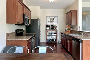 292 Hennepin Dr, Hamilton Township, OH 45039 - Photo 8