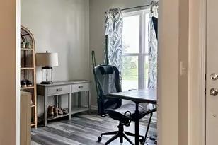 292 Hennepin Dr, Hamilton Township, OH 45039 - Photo 14