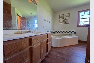 7001 Ghormley Road, Wayne Twp, OH 45123 - Photo 10