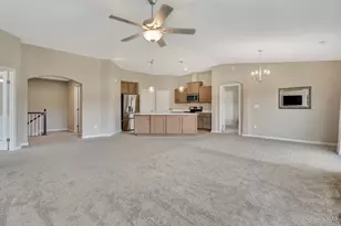 5872 Parkview Ln, Miami Township, OH 45150 - Photo 6