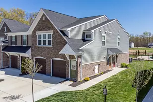 5872 Parkview Ln, Miami Township, OH 45150 - Photo 2