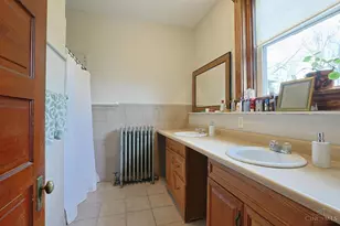 448 Riddle Rd, Cincinnati, OH 45220 - Photo 32