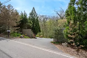 8425 Kugler Mill Rd, Indian Hill, OH 45243 - Photo 2
