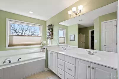 5558 Eden Ridge Drive, Cincinnati, OH 45247 - Photo 20