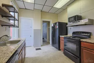 452 Riddle Rd, Cincinnati, OH 45220 - Photo 16