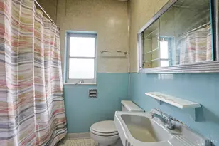 452 Riddle Rd, Cincinnati, OH 45220 - Photo 26