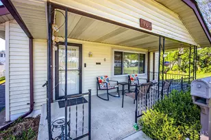 1709 Morey Ave, Hamilton, OH 45011 - Photo 2