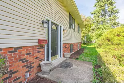 3647 E Galbraith Road, Amberley, OH 45236 - Photo 4