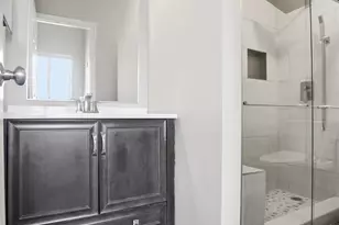 8900 Eagleview Dr, West Chester, OH 45069 - Photo 14