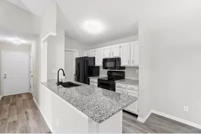 8900 Eagleview Drive #11, West Chester, OH 45069 - Photo 4
