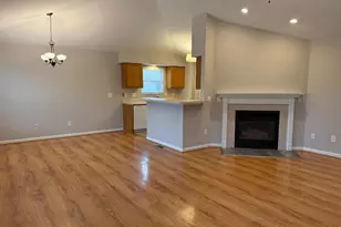 7990 Tara Dr, West Chester, OH 45069 - Photo 4