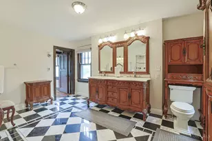 115 E Mills Ave, Wyoming, OH 45215 - Photo 26