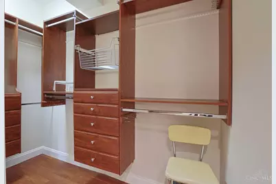 115 E Mills Avenue, Wyoming, OH 45215 - Photo 24