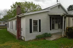 704 Broadway St, Manchester, OH 45144 - Photo 2