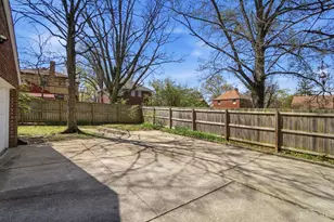 2753 Werkastle Ln, Cincinnati, OH 45211 - Photo 44