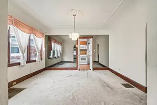 2149 Crane Ave, Cincinnati, OH 45207 - Photo 10