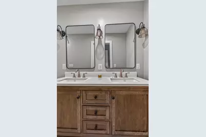 8700 Quaker Trace Road, Gratis Twp, OH 45311 - Photo 18