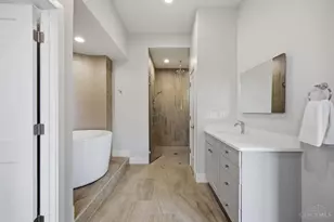 5765 Sanctuary Pl, Cincinnati, OH 45230 - Photo 24