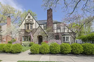 6828 Mt Vernon Ave, Mariemont, OH 45227 - Photo 2