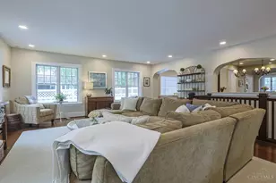 6828 Mt Vernon Ave, Mariemont, OH 45227 - Photo 12
