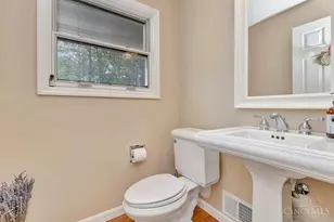 6999 Rowan Hill Dr, Mariemont, OH 45227 - Photo 16