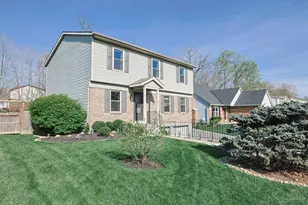 8731 Beckys Ridge Dr, Cincinnati, OH 45251 - Photo 2